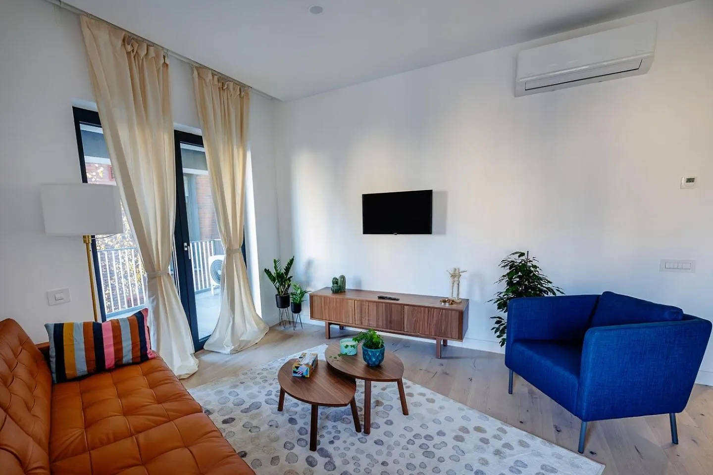 The Corner Luxe Apartment Bükreş