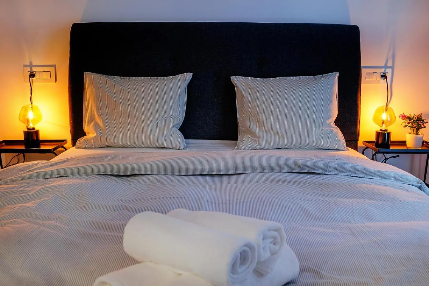 The Corner Luxe Apartment Bükreş