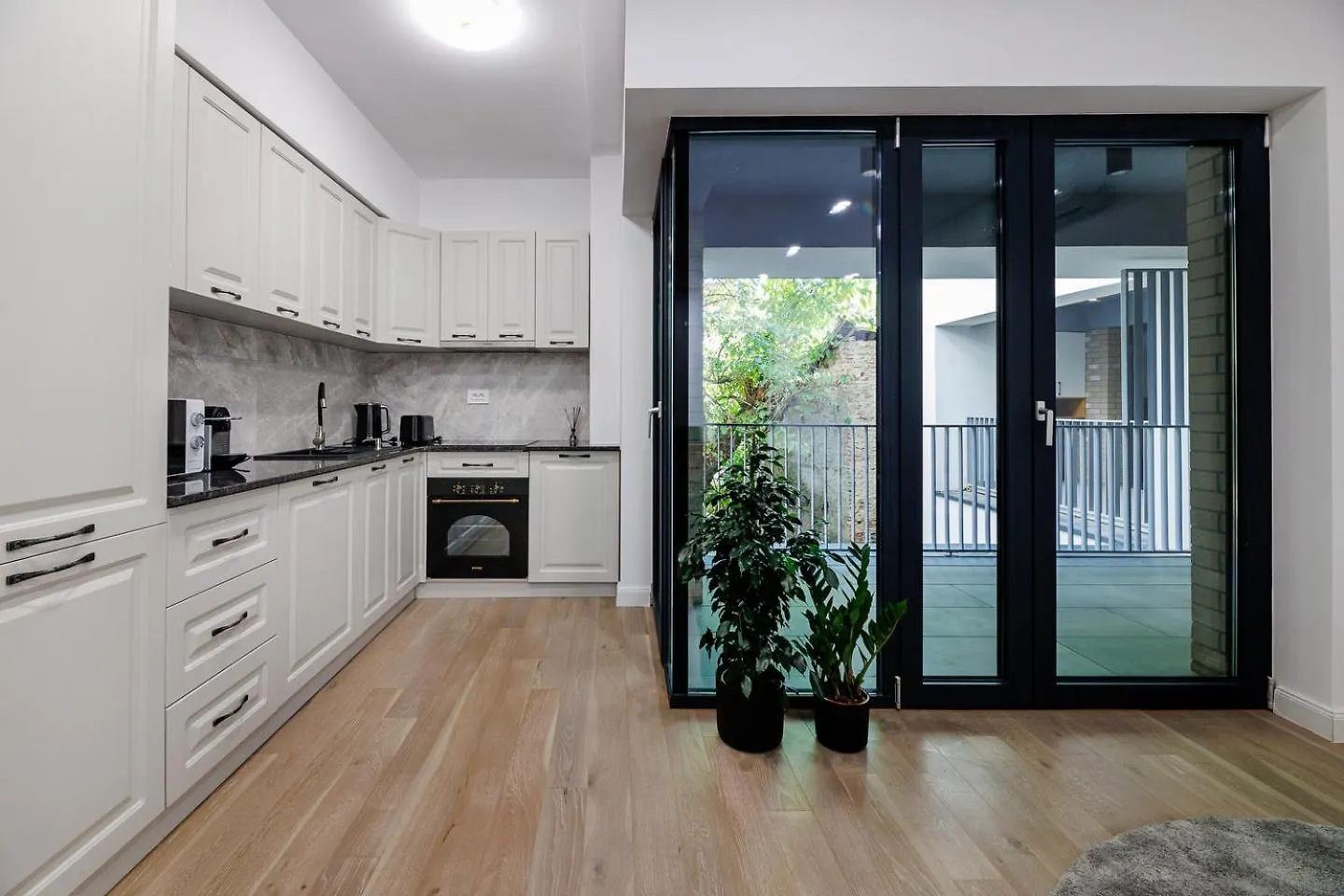 The Corner Luxe Apartment Bucarest 0*,